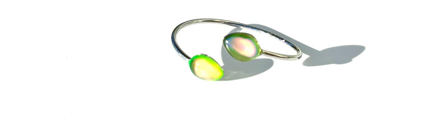 Mood Sea Glass™ Bangle Bracelet