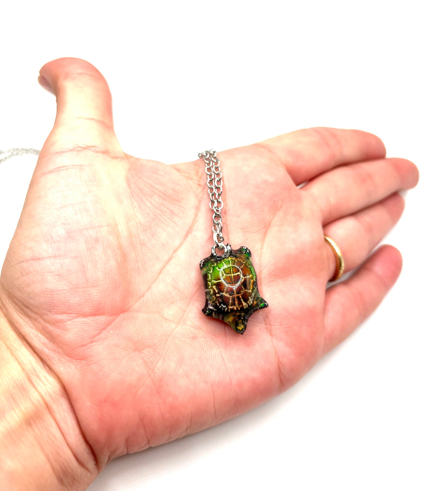 Mood Color Changing Turtle Necklace