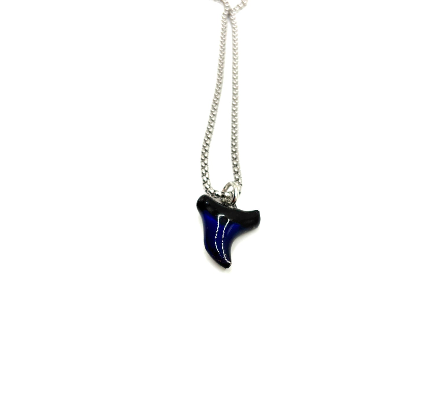 Mood Color Changing Shark Tooth Necklace