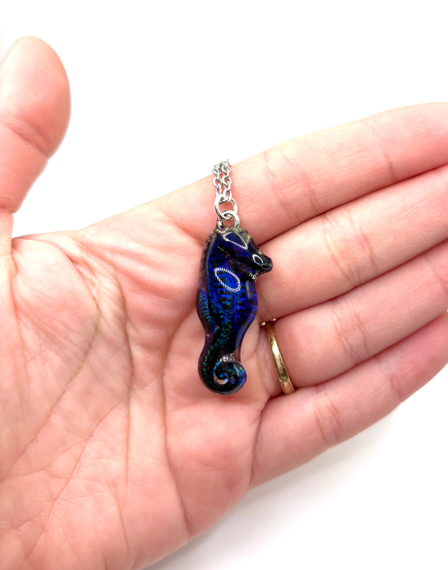 Mood Color Changing Seahorse Necklace