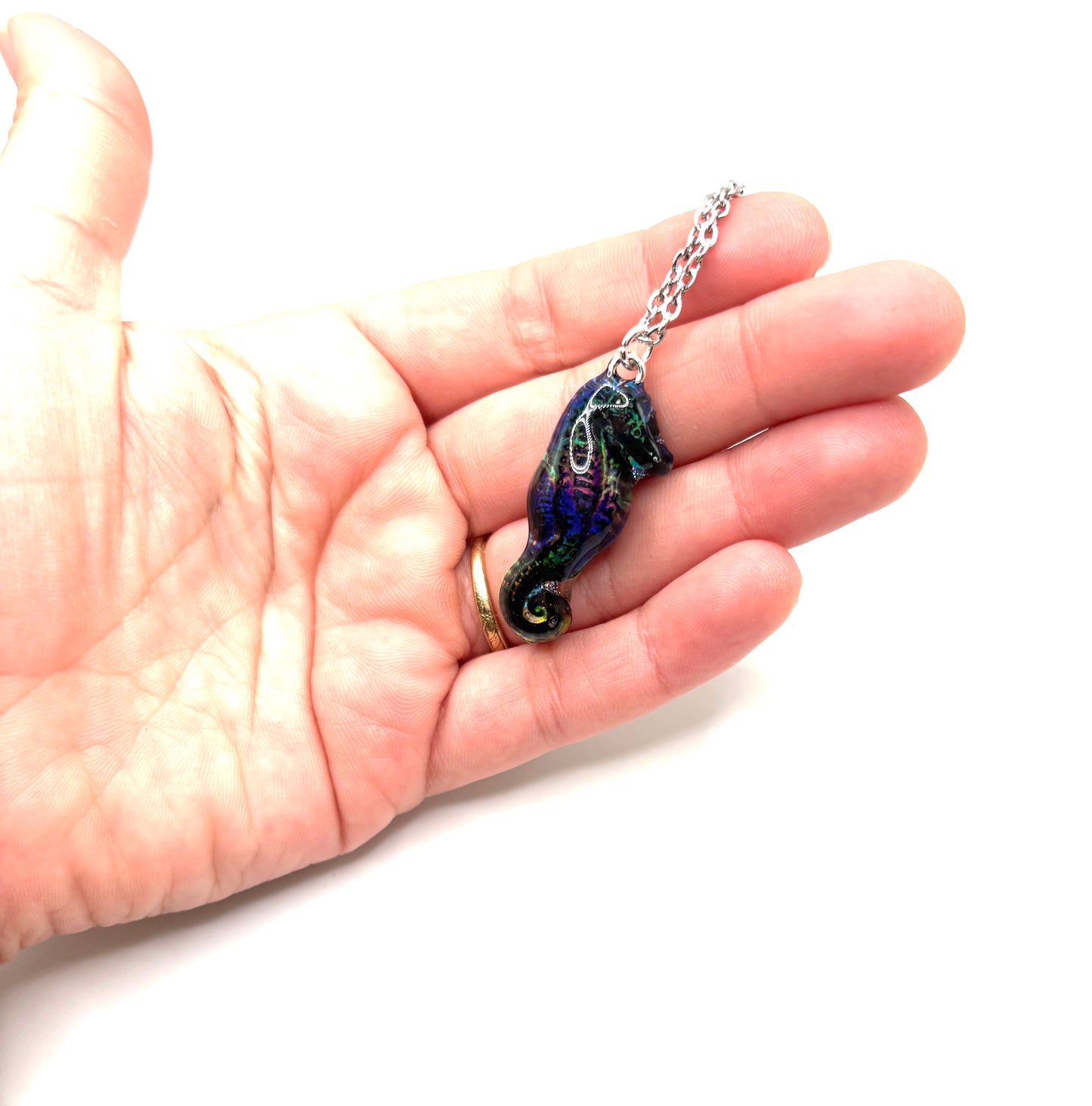 Mood Color Changing Seahorse Necklace